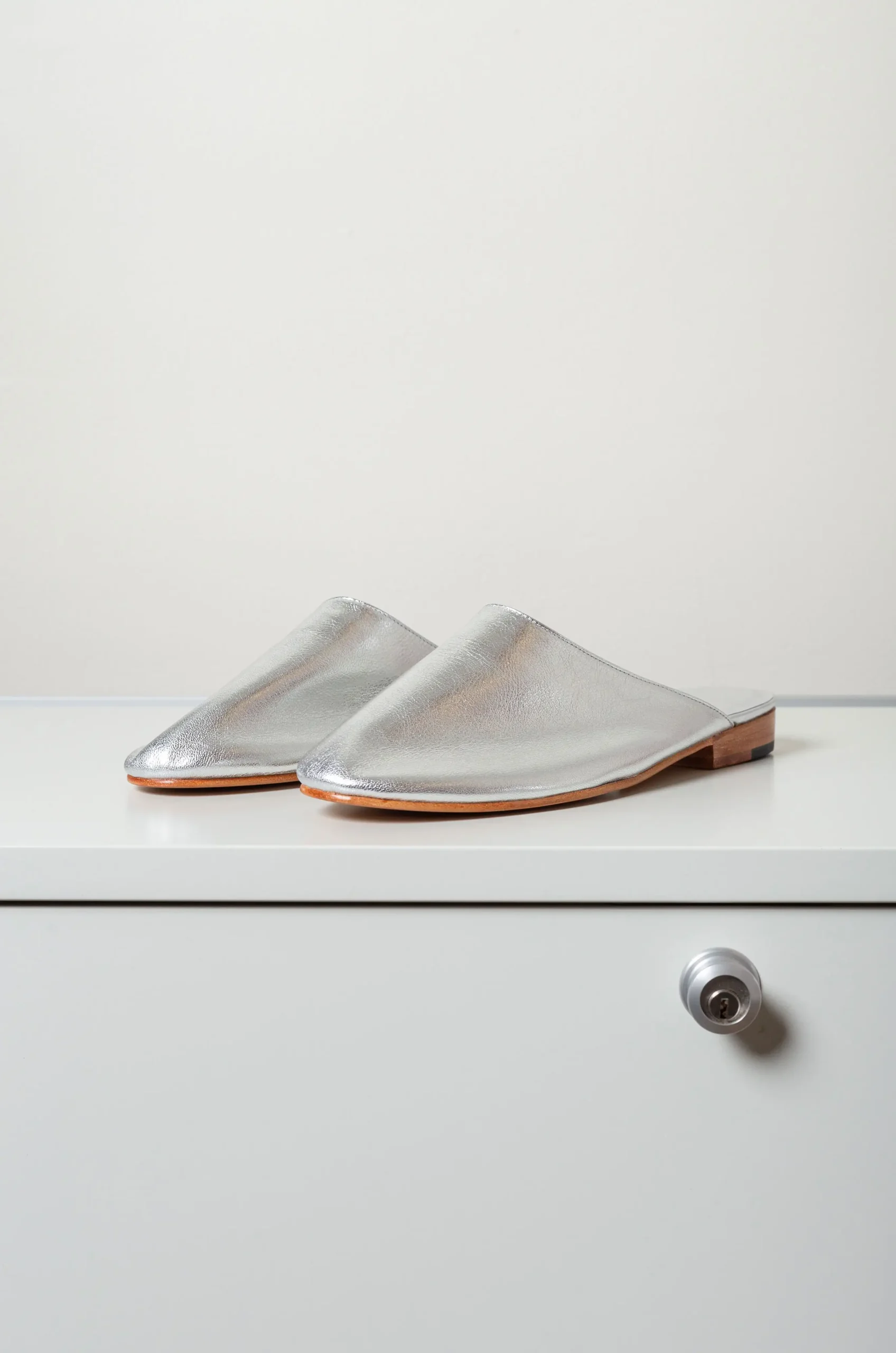 Martiniano - Mule Flat Shoes - Silver