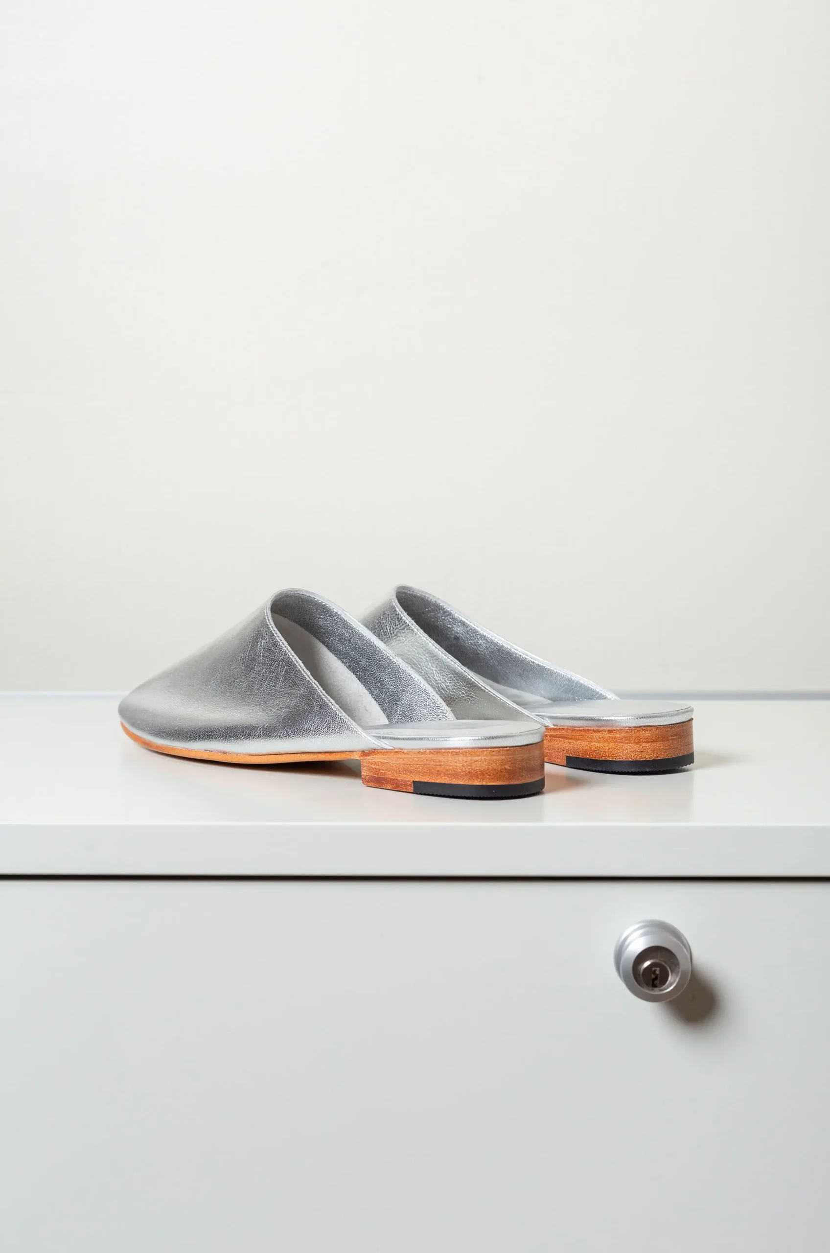 Martiniano - Mule Flat Shoes - Silver