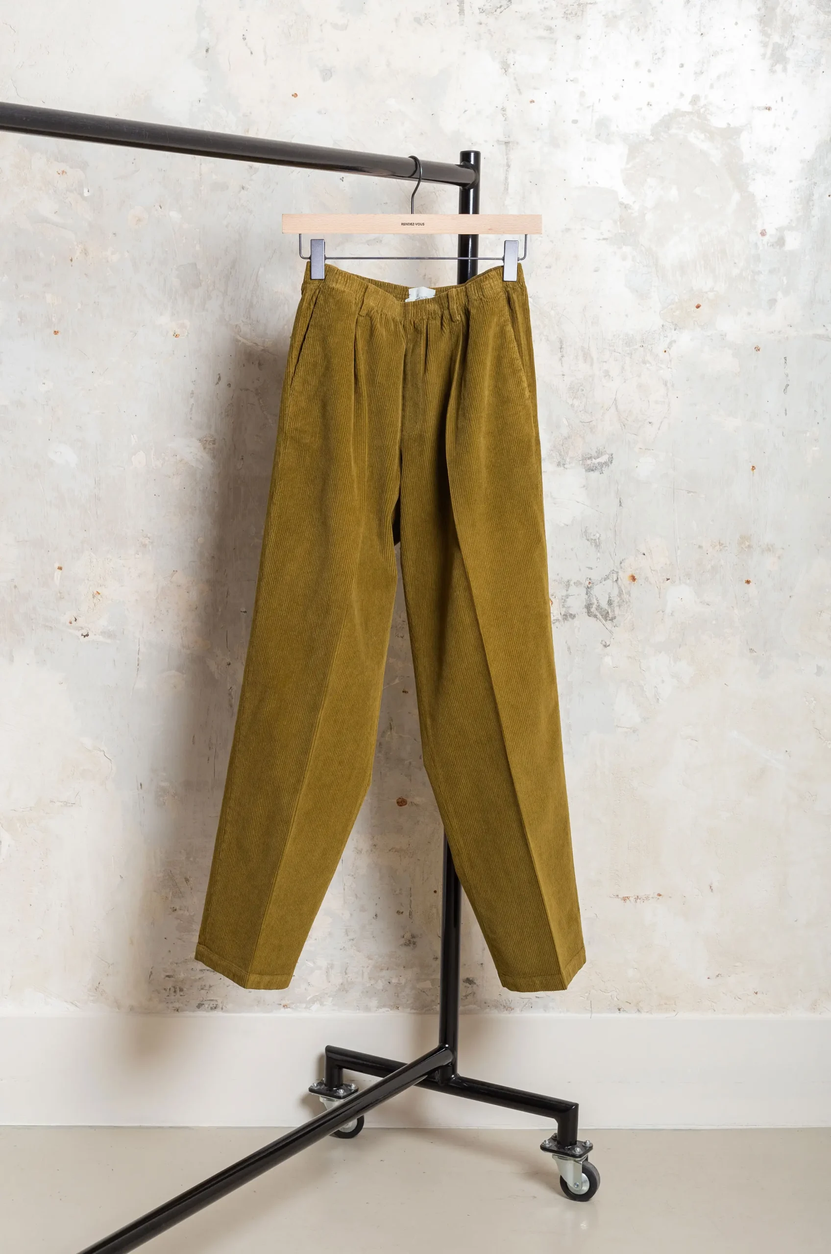 Cellar Door - EZIO WF925 - Caramello