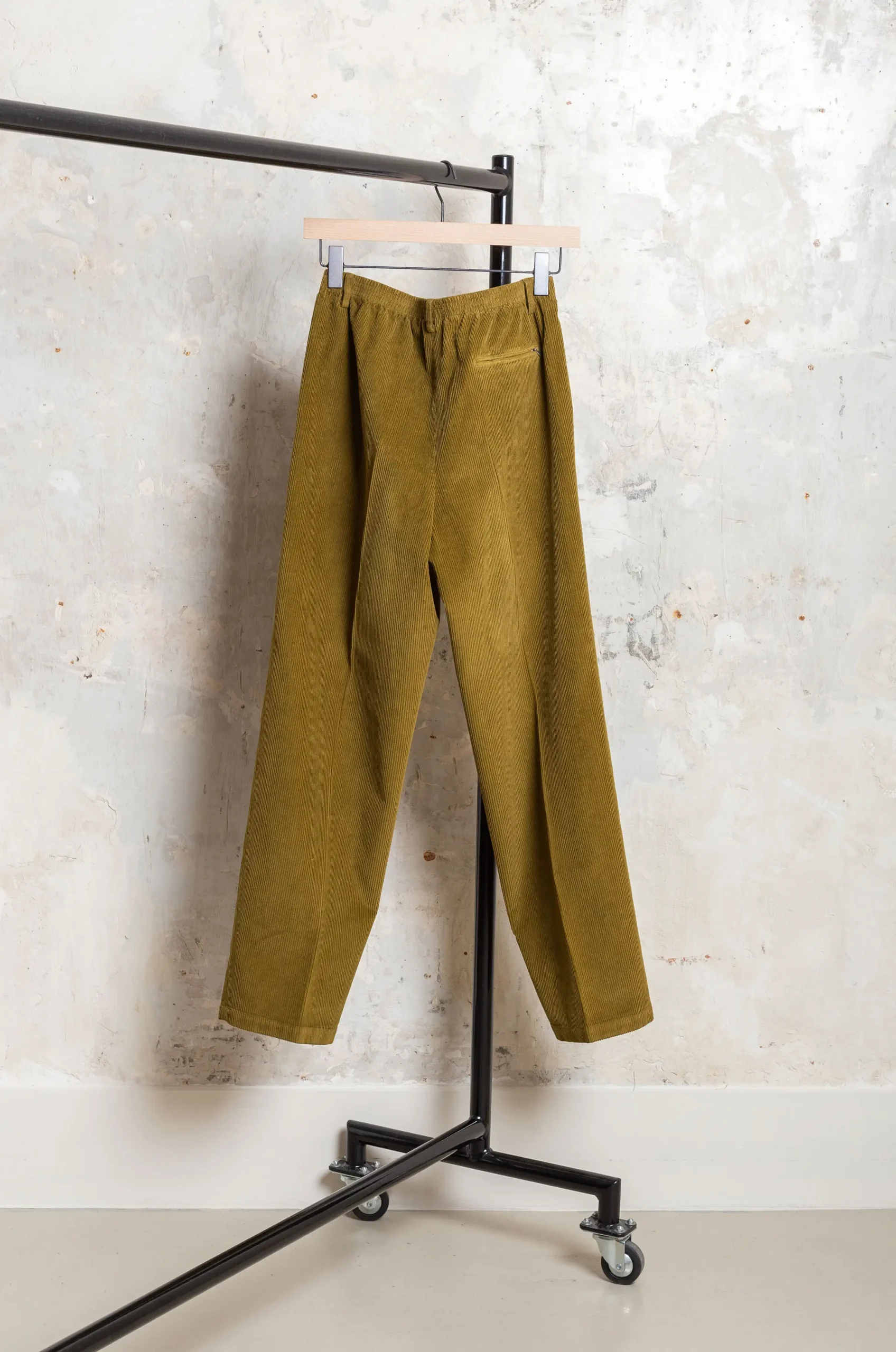 Cellar Door - EZIO WF925 - Caramello