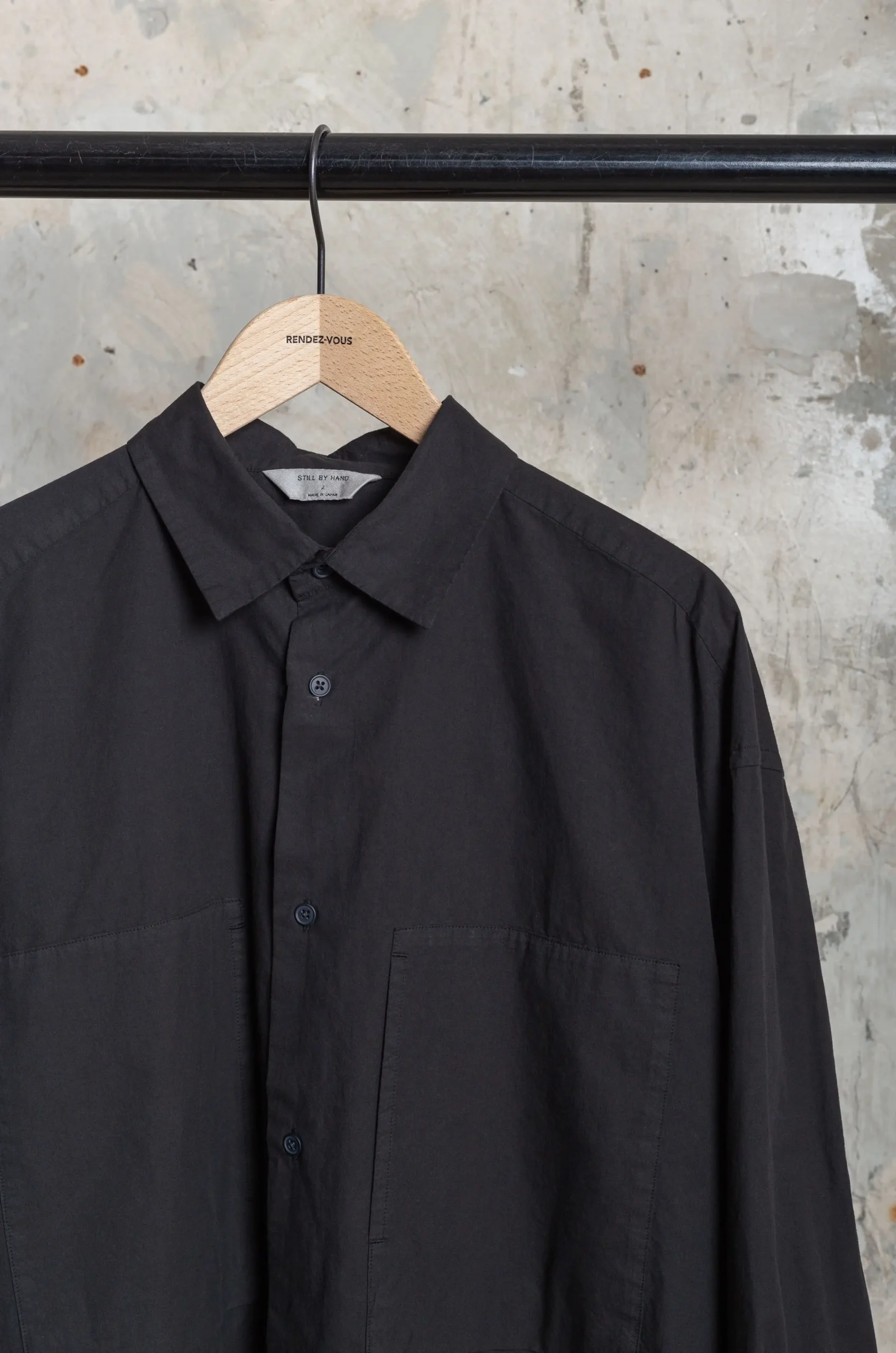 Still By Hand - Garment-dye over shirt SH01253OS - INK BLACK