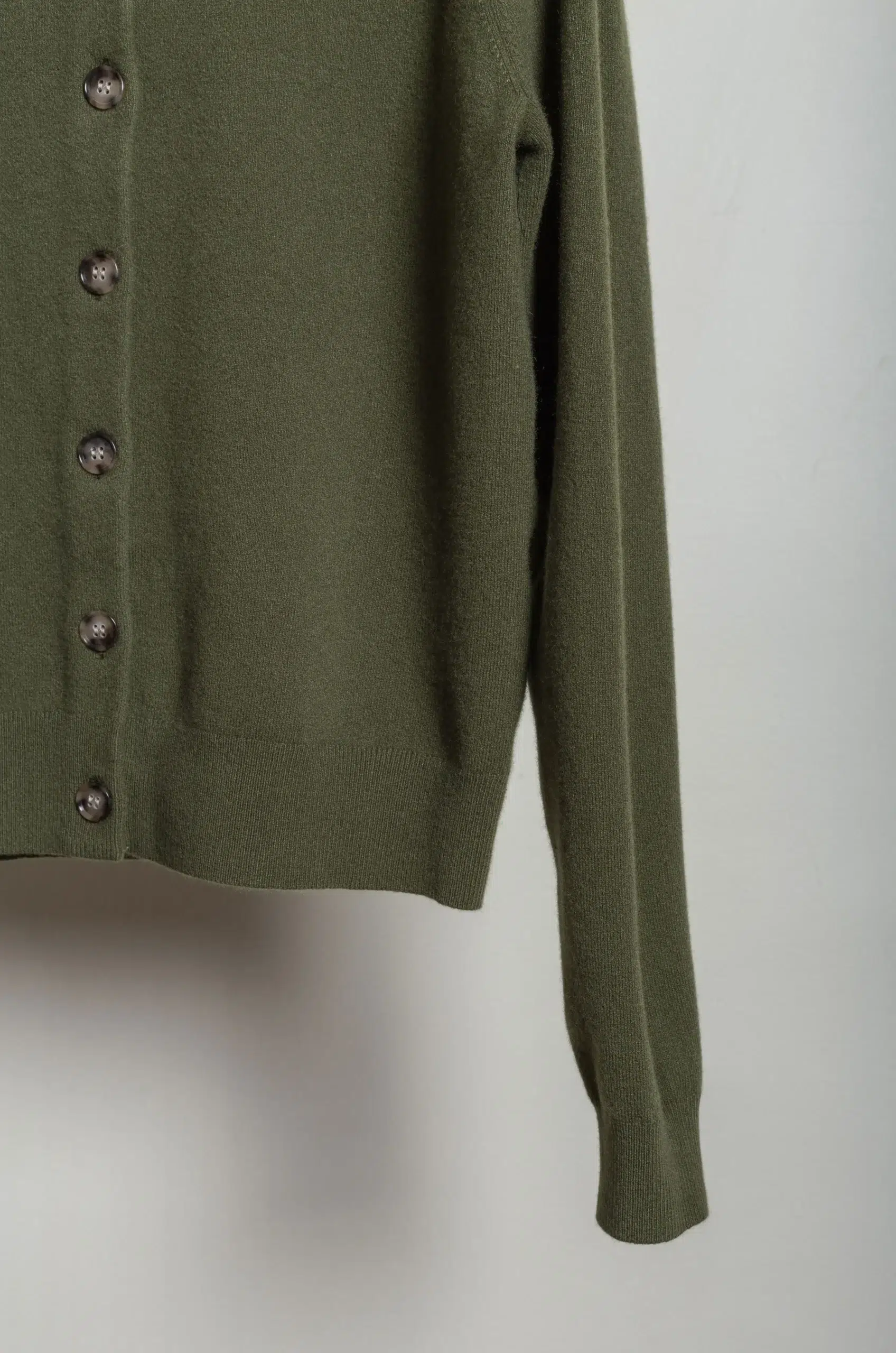 Eleph - Sandy Cardigan - Olive