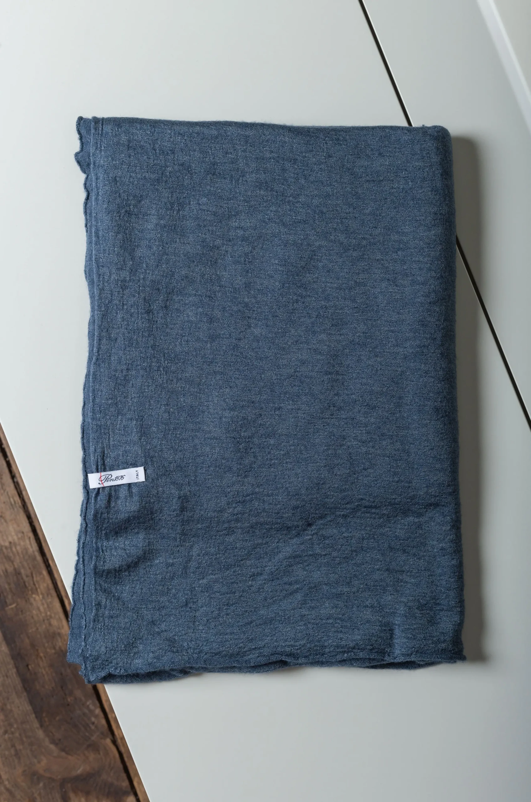 Pin 1876 - Men Plain Stole Felted - Abyss 0227