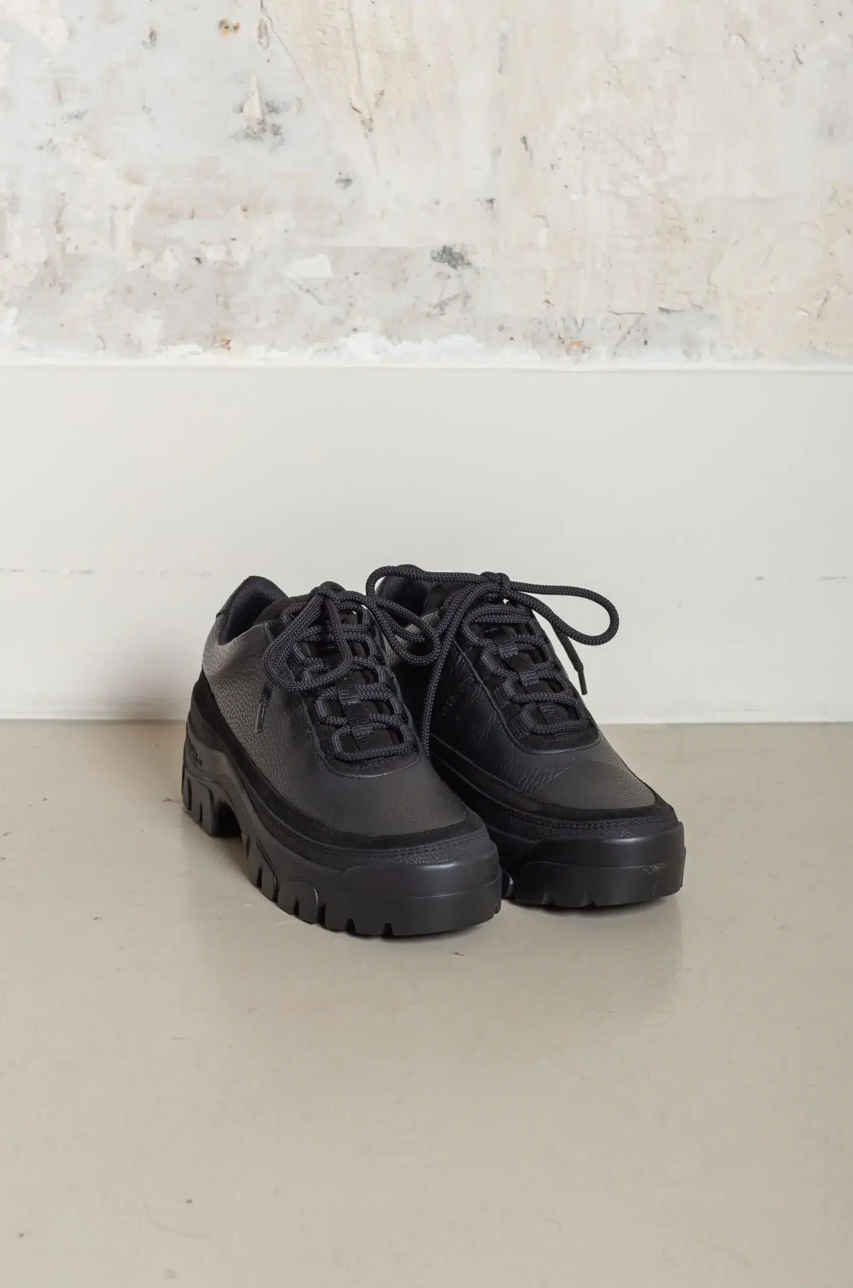 Tarvas - WOMEN EASY HIKER LEATHER - BLACK