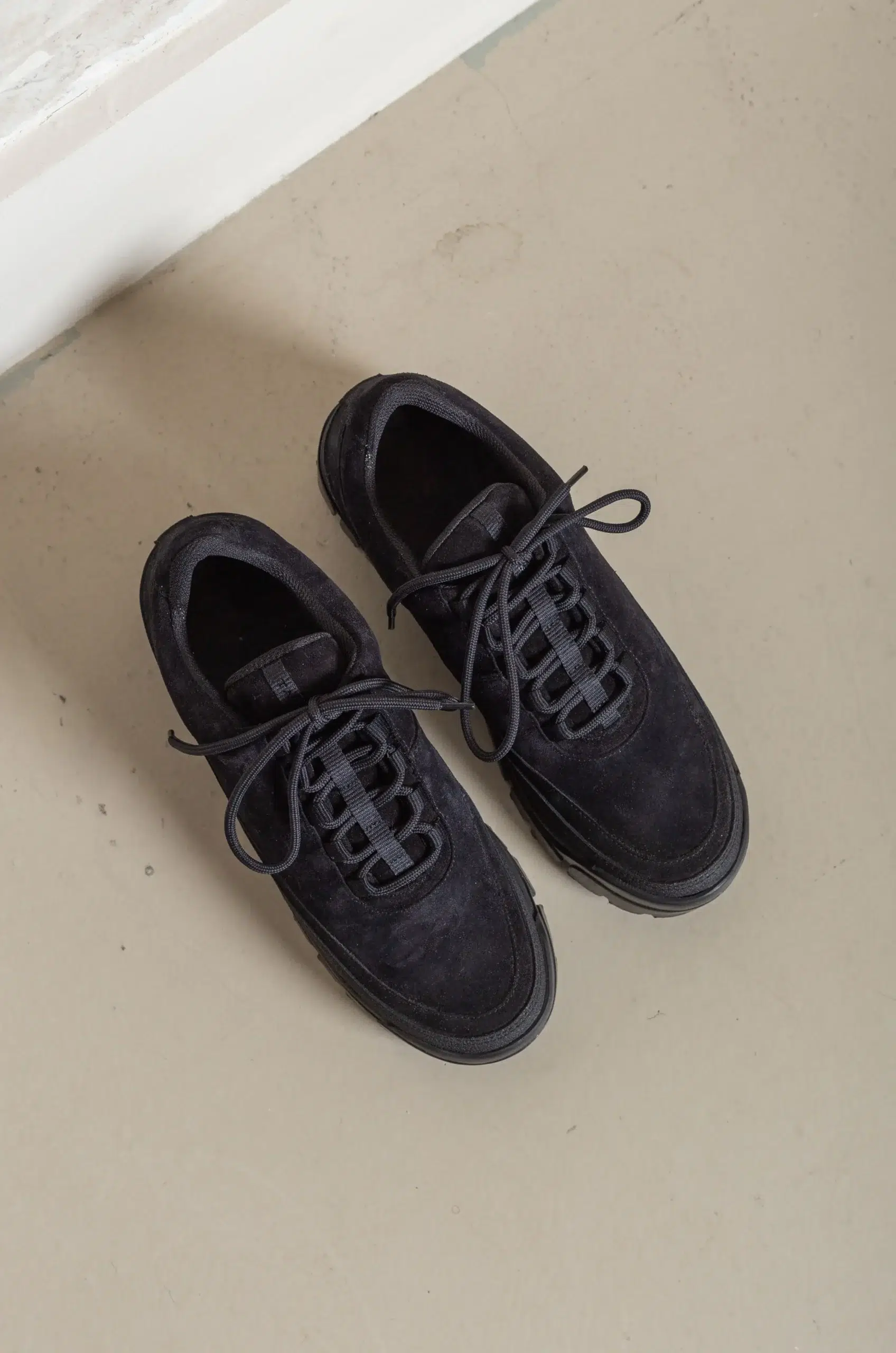 Tarvas - MEN EASY HIKER SUEDE - BLACK