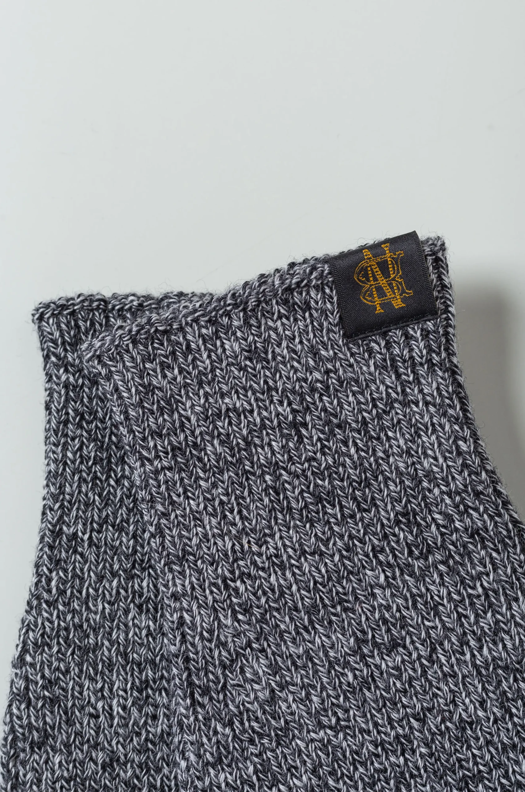 Batoner - SOLID WOOL HAND WARMER - IVORYxBLACK