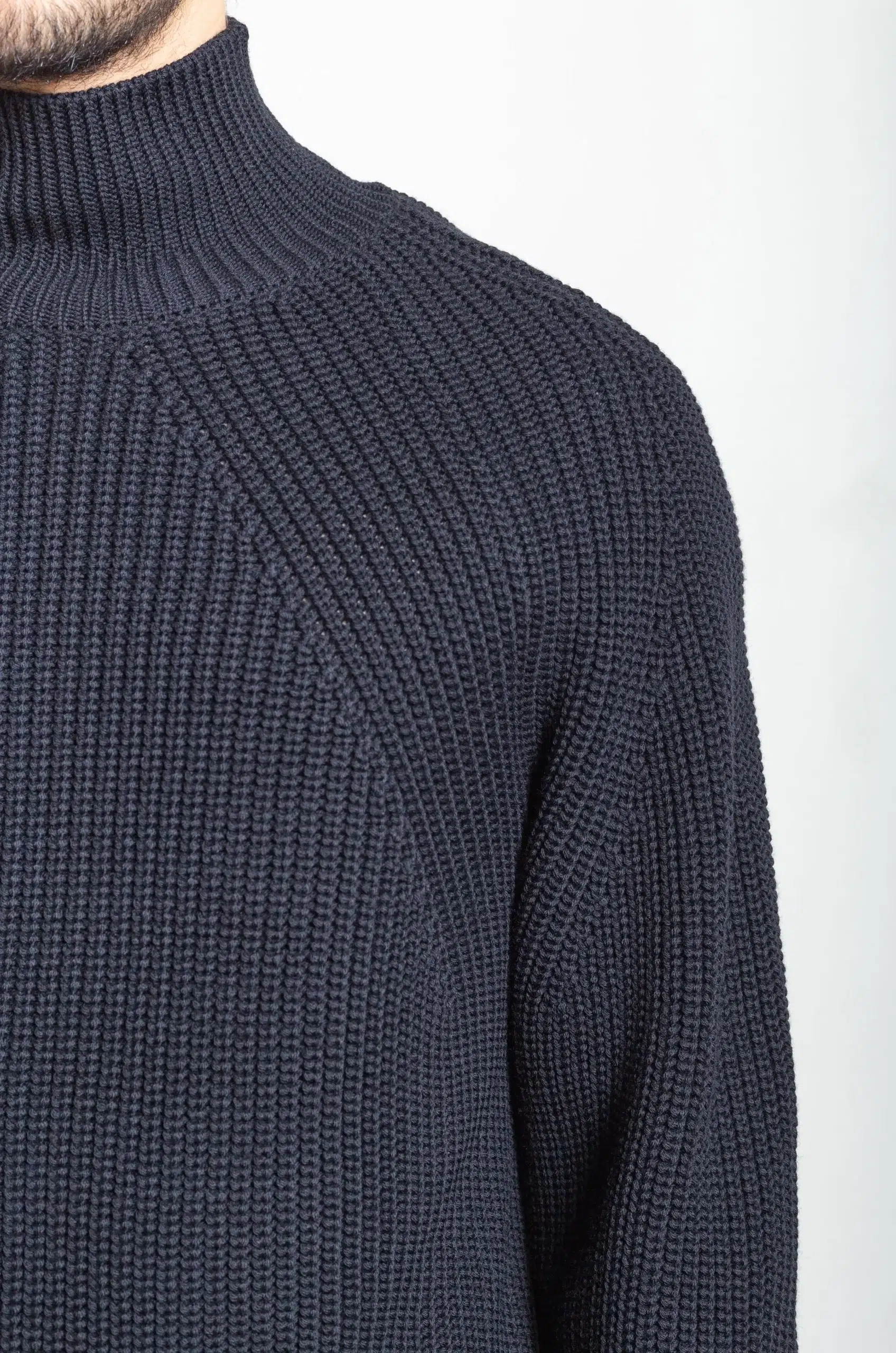 Batoner - SINGATURE TURTLE NECK - BLACK