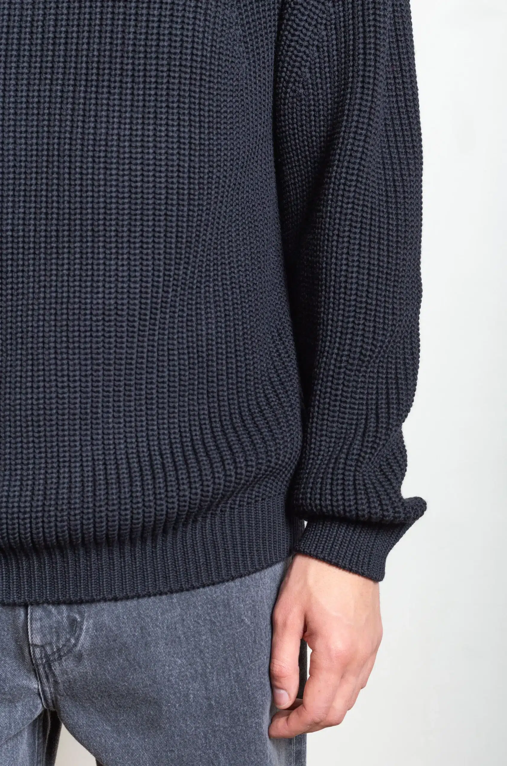 Batoner - SINGATURE TURTLE NECK - BLACK