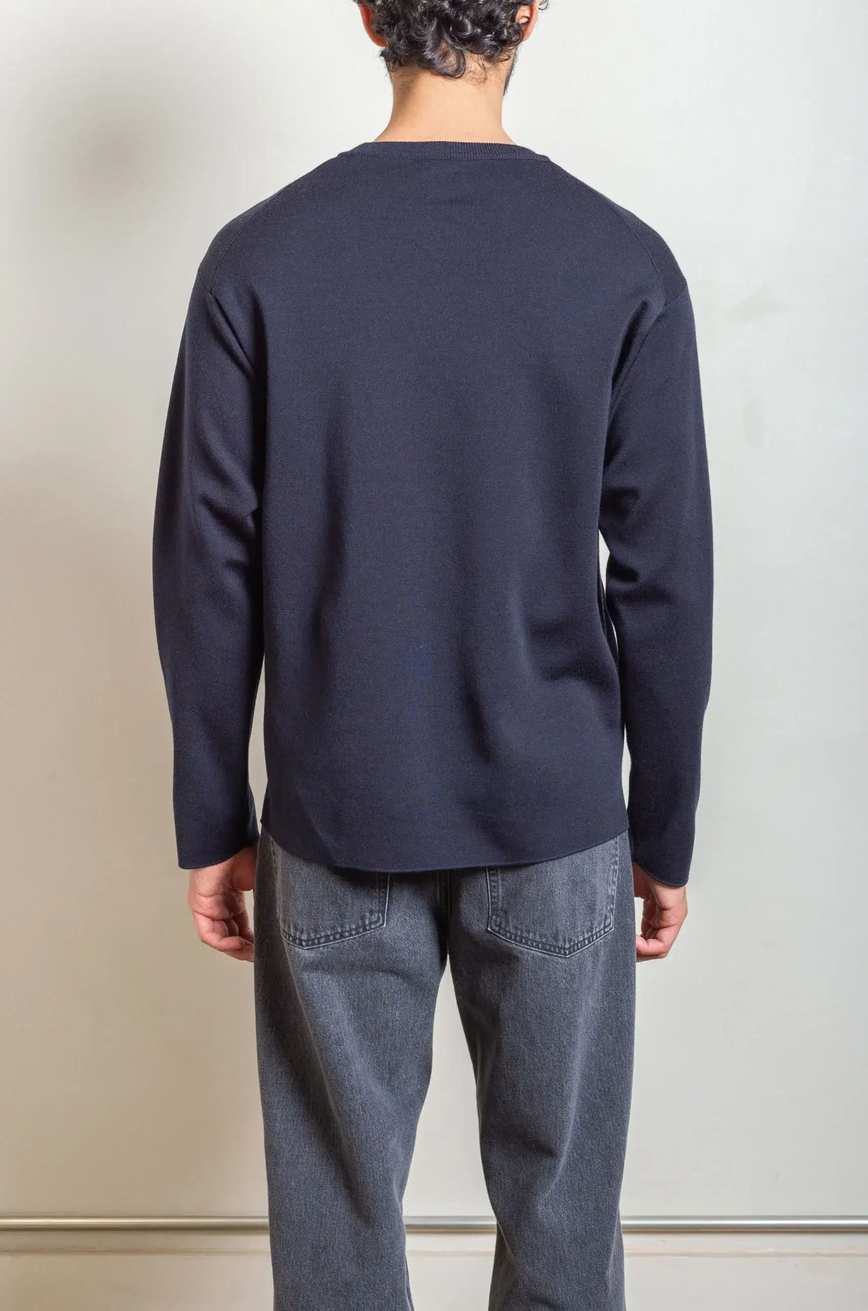 Batoner - 32G WOOL SMOOTH CREW NECK - NAVY
