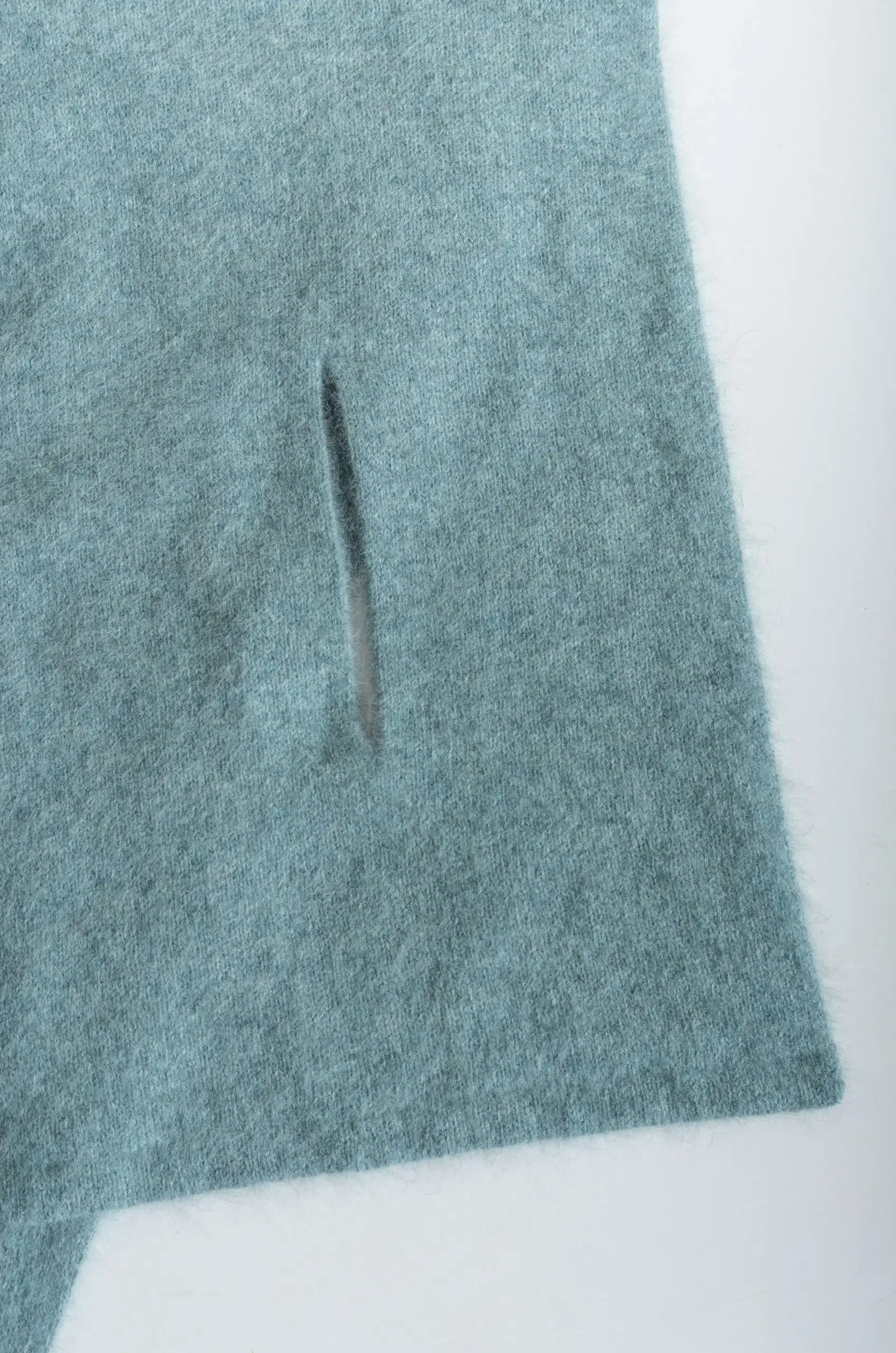 C.T. Plage - Ladies Stole 5573-64 - MOSS GREEN