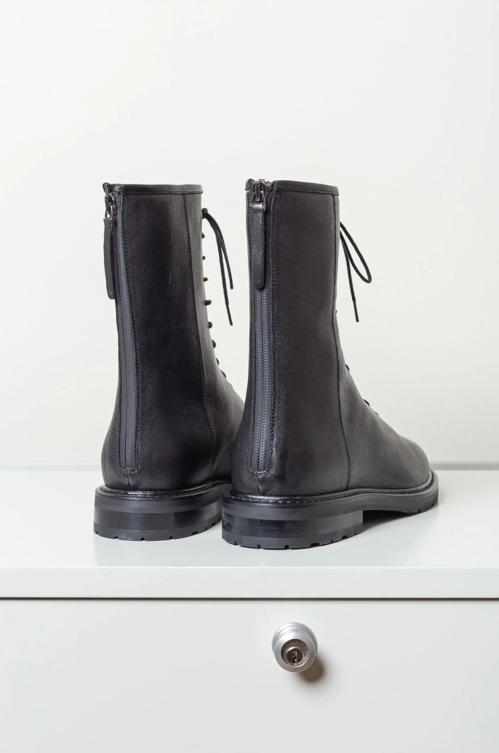 LEGRES - Combat In Washed Leather - Black