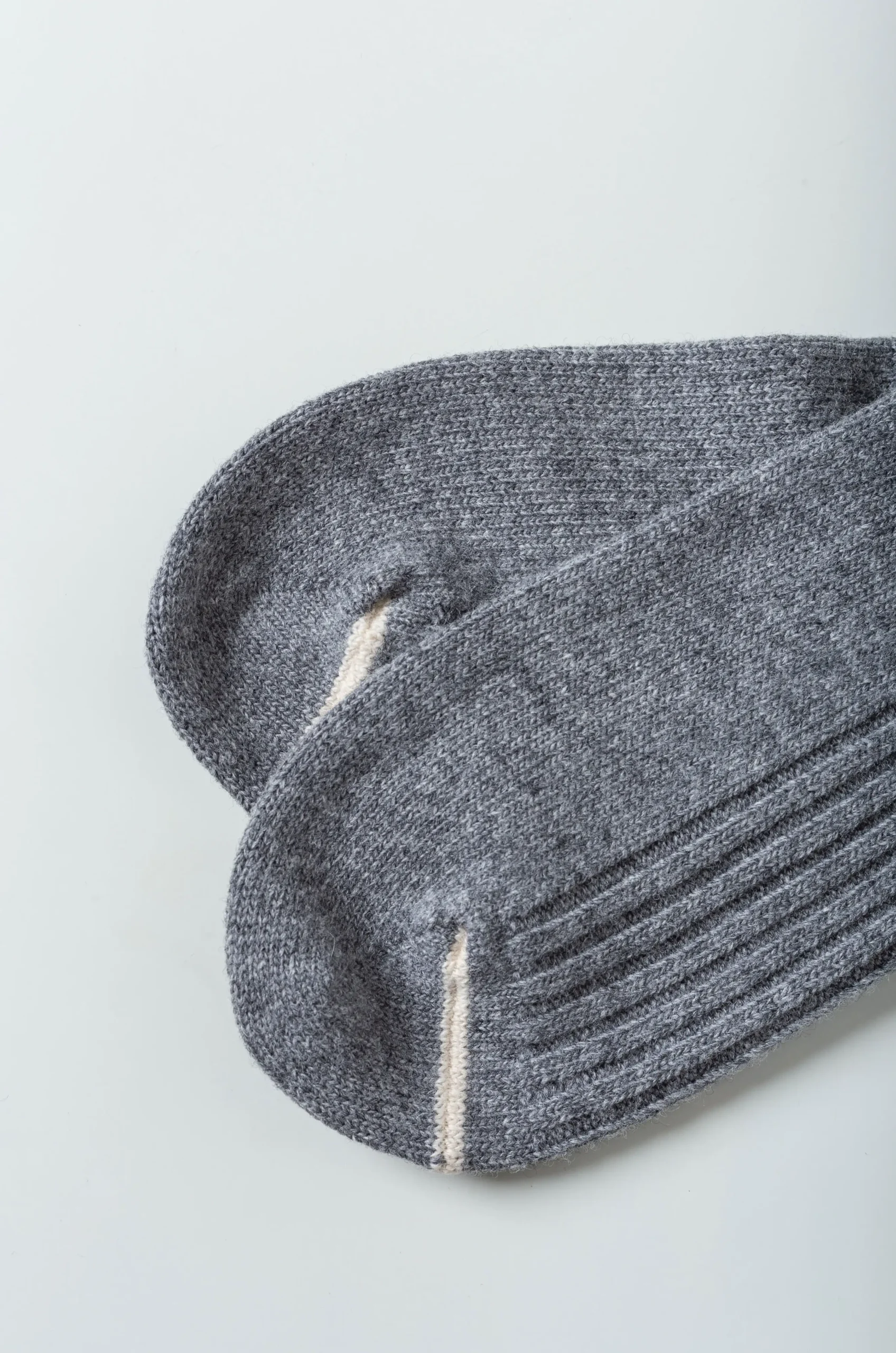 Rototo - MERINO LAMBS WOOL STRIPE SOCKS R1489 - GRAY