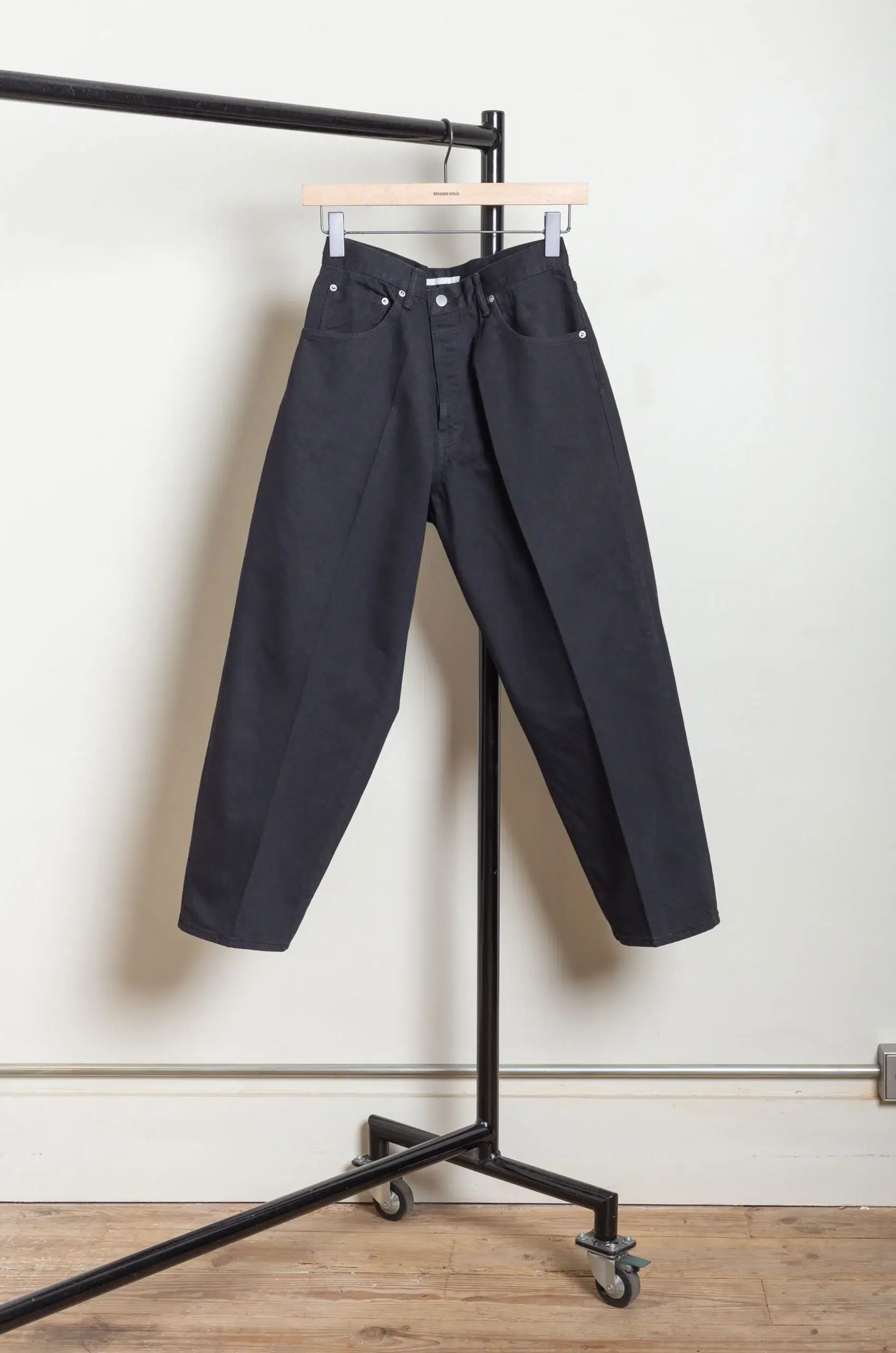 Hatski - Pants 22011-B - Black